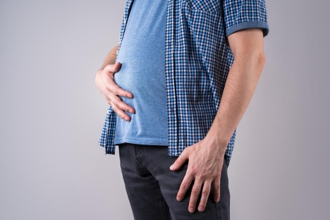 man-with-bloating-and-abdominal-pain